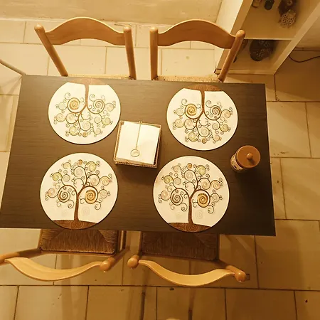 La casa sul tetto, Room's&Glamping-2