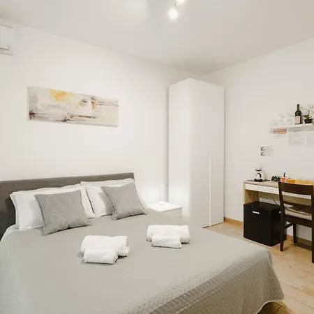 G21 Guest House-3