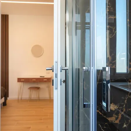 Relais San Demetrio - Modern & Central Rooms By Leading Hotel-3