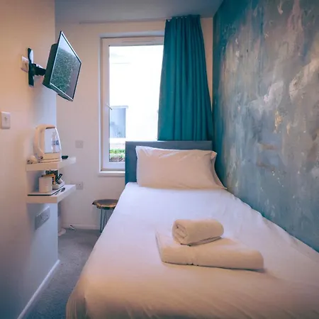 Oyo Newquay Beach Hotel-2