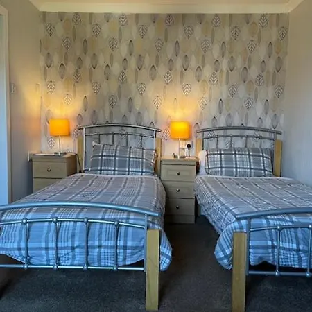 Stobahn Guest House-3