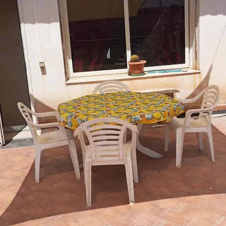 Bed & Breakfast Sweet Politeama-2