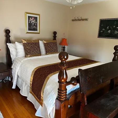 Blue Gables Bed And Breakfast-2
