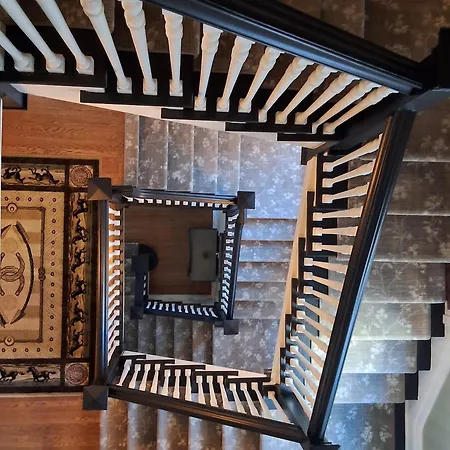 Bourbon Barrel Inn Bed & Breakfast-2