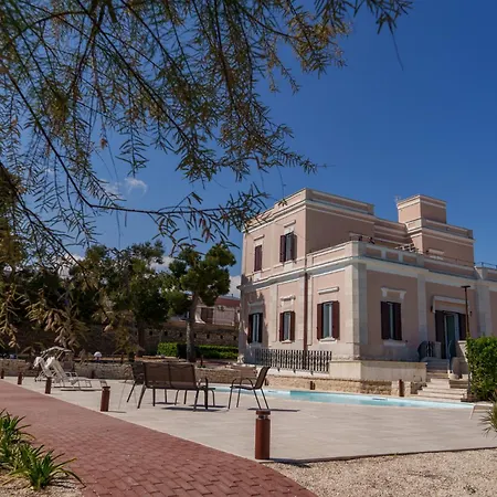 Villa Emy Boutique Bed & Breakfast-3