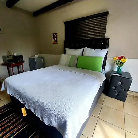 Daven Guest House-3