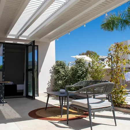 Kalinifta Rooms Luxury Style-2