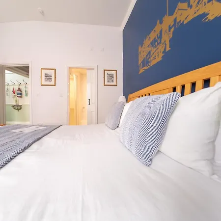 Number 7 Guest House-2