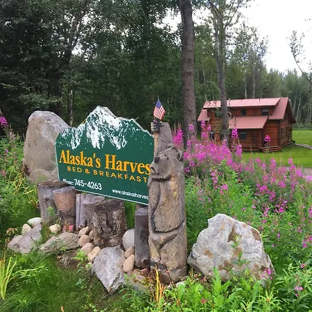 Alaska'S Harvest Bed And Breakfast And Luxury Log Cabin-3