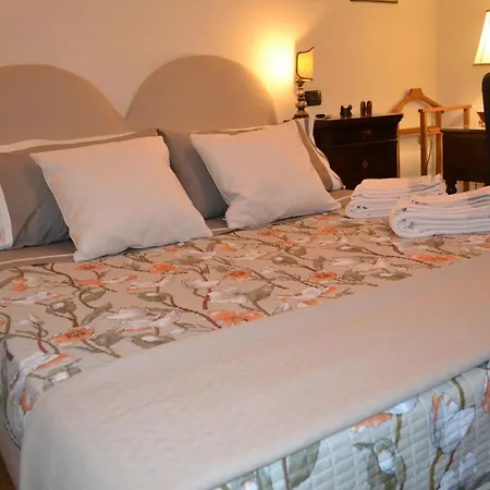 Casa Chiaia Suor Orsola-3