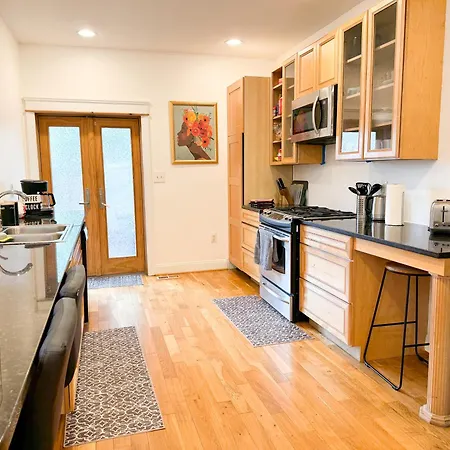 Capitol Hill Retreat-3