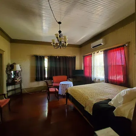Manoa Valley Inn-2