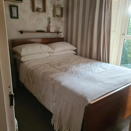 Grey Gables Farmhouse B&B-3