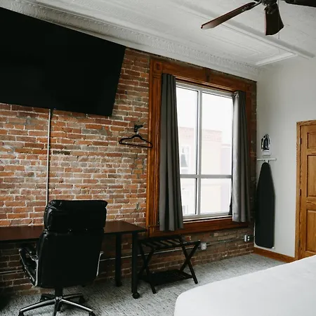 Bricktown Inn-3