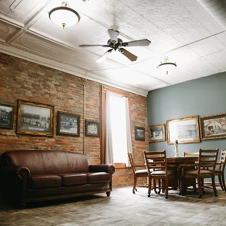 Bricktown Inn-2