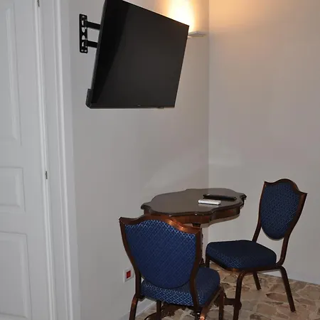 Asmundo Palace Suites & Spa-3