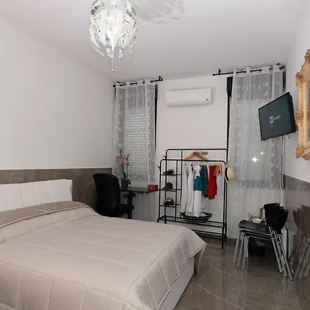 Tintoretto Inn B&B-3
