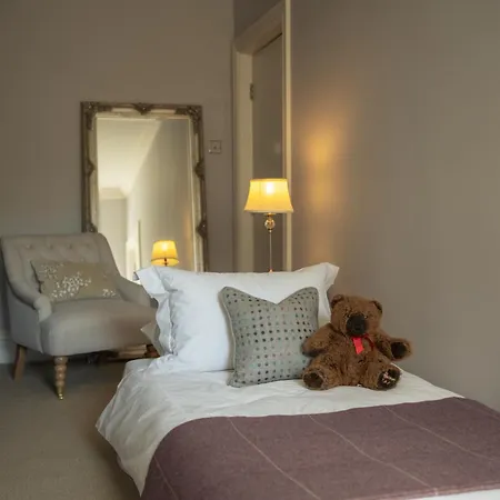 Outwood House-2