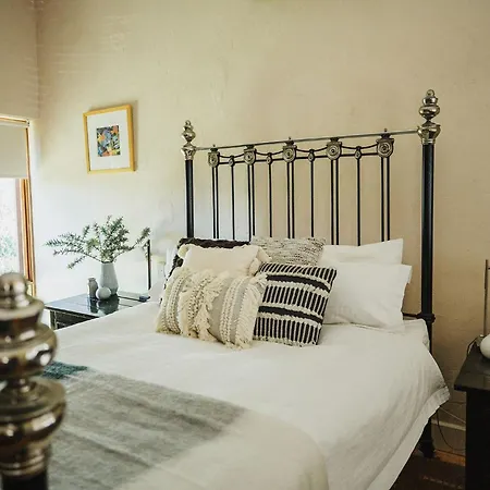 Wild Olive Cottage Clare Valley-2