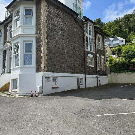 Cairn House - Bed & Breakfast-3