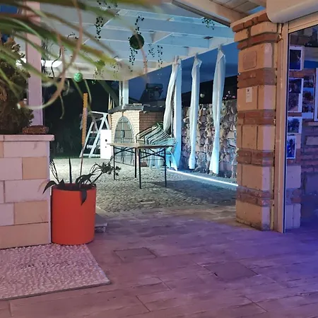 Villa Irma guest house-2