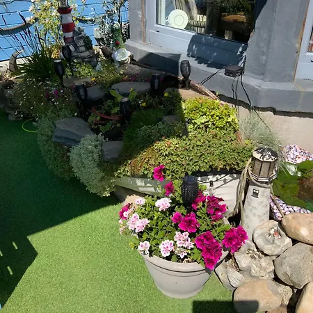 The Glenroy Guest House-2