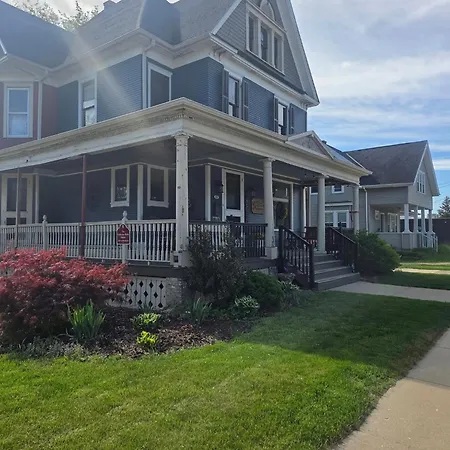 The Katherine Holle House-2