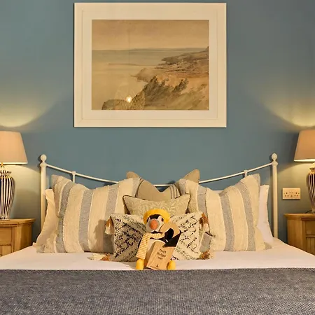 Dolphin Hotel-2