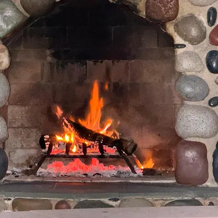 The Rivery Retreat, Choose From Luxury Guesthouse Cabin Or Poolside Suite In Lake Austin Hill Country-2