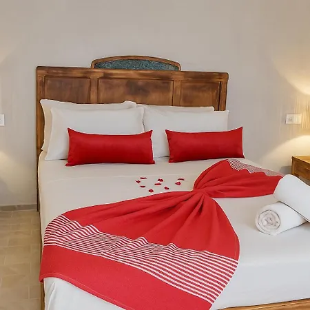 Riad Belikoss Pool & Spa-3
