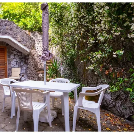 Villa Talia Sweet Rooms B&B-2