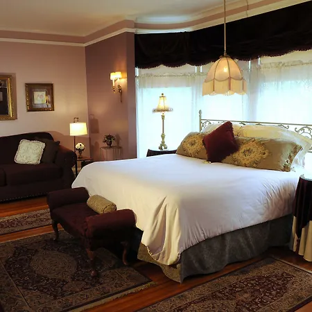 The Oliver Inn-2