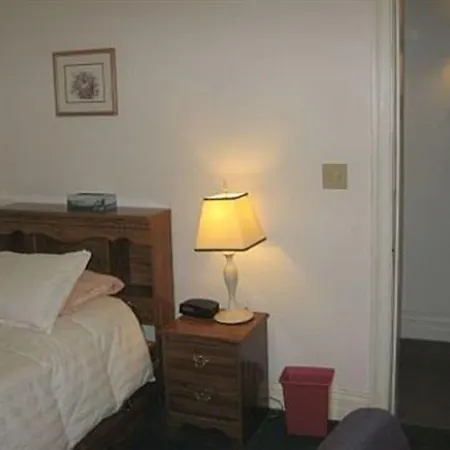 Olde Judge Mansion B&B-2