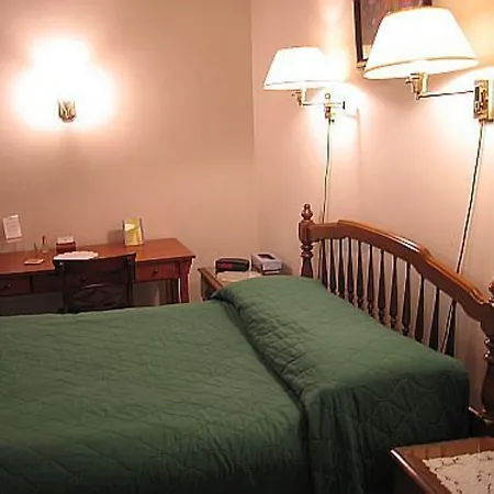 Olde Judge Mansion B&B-3