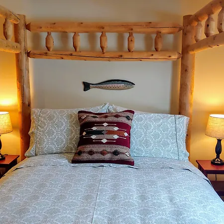 Greenwoods Bed & Breakfast Inn-2