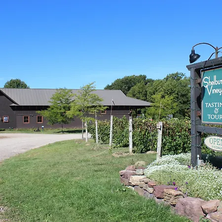 Heart Of The Village Bed & Breakfast In Shelburne Vt-2