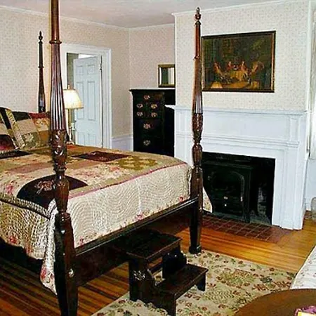 Pepper House Inn-3