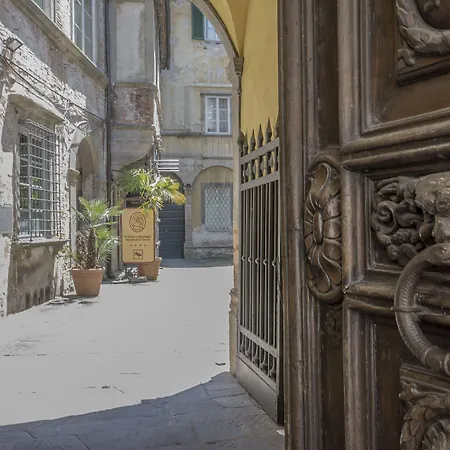 A Palazzo Busdraghi Residenza D'Epoca-3
