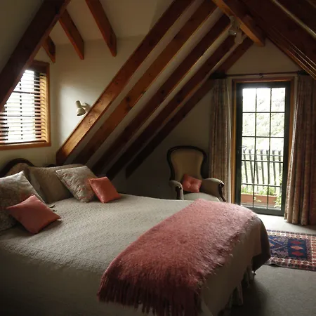 Trelawn Riverside Cottages-3
