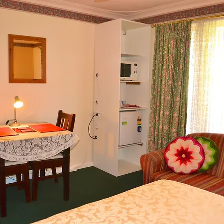 Palms Bed & Breakfast-2