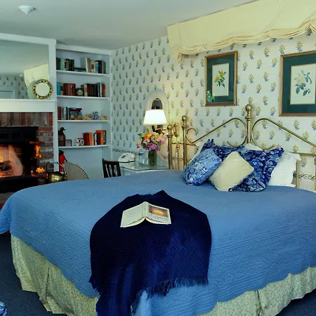 The Manor On Golden Pond-2