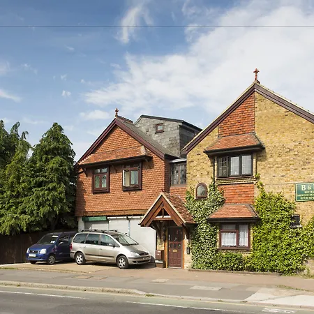 Oakwood Bed And Breakfast Heathrow-2