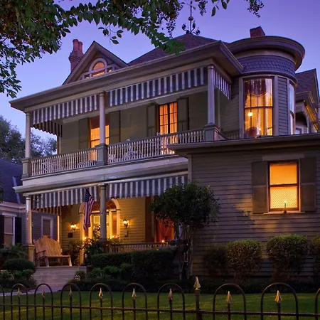 Devereaux Shields House-2