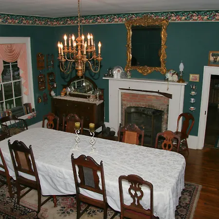 Hall Place Bed & Breakfast-2