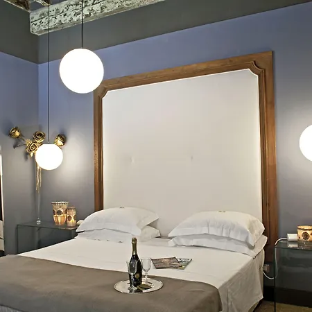 Porcellino Gallery Art Boutique Bb-2