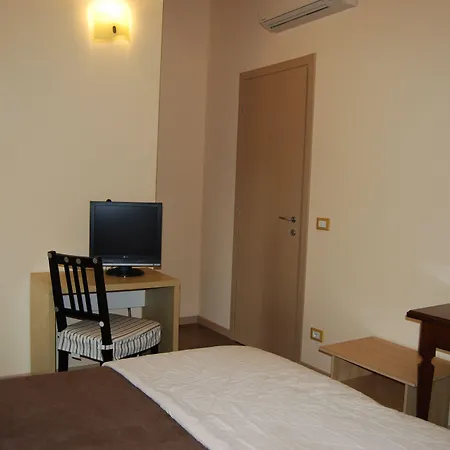 Burlamacco Gold-2