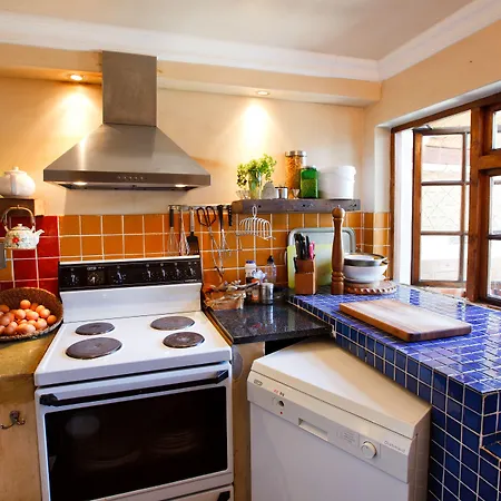 Sweet Lemon Boutique Bed & Breakfast-3