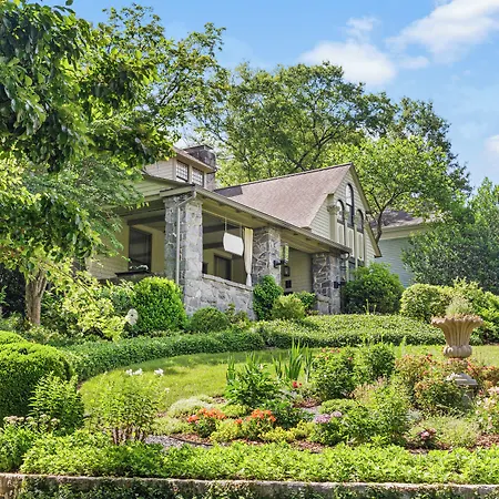 Stonehurst Place Bed & Breakfast-3