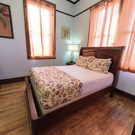 Hotel Defuniak-2
