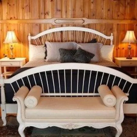 Chalet Of Canandaigua-2